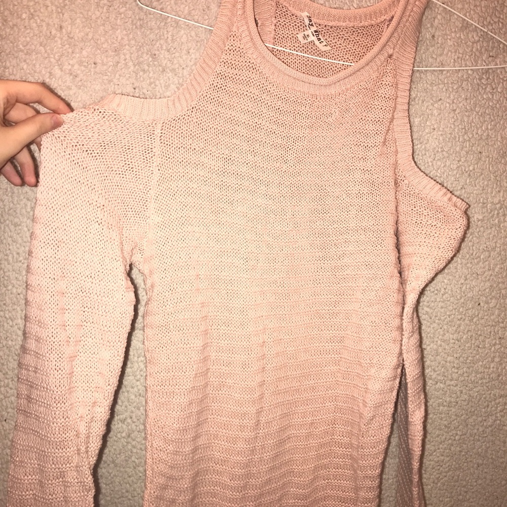 Light pink sweater